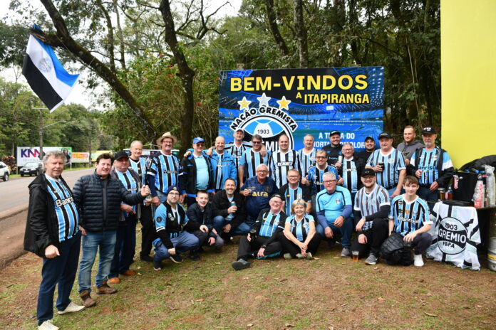 7 Foto oficial